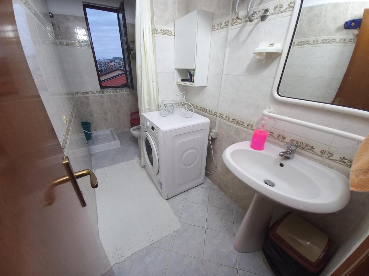 Holidays Apartament *